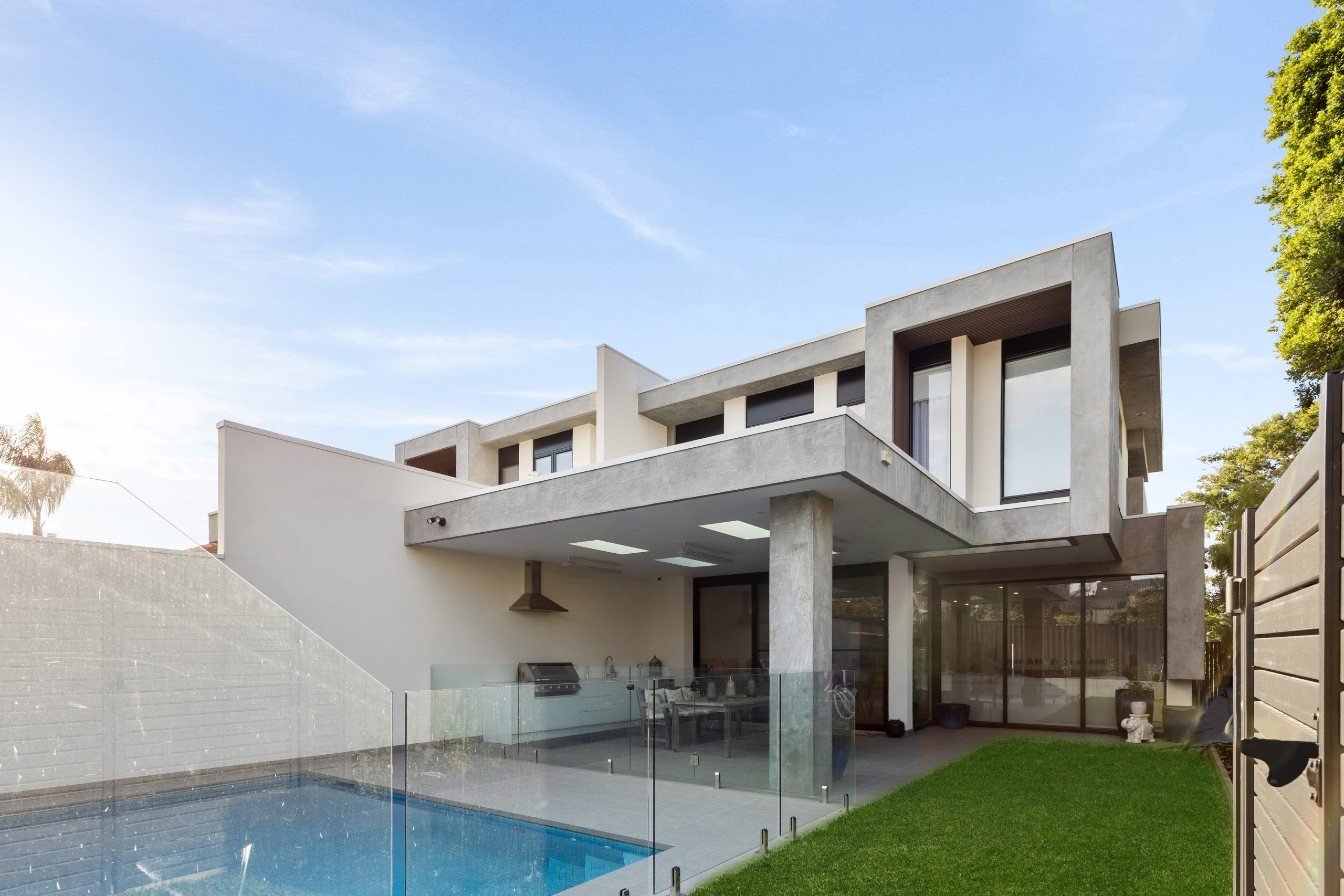 Comparing Spec Homes and Custom Homes to Help You Find Your Dream Residence